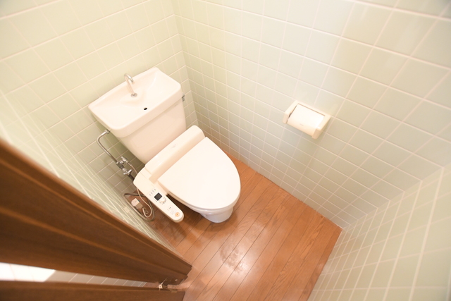 トイレ　トイレ