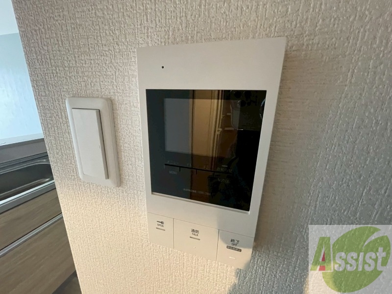 セキュリティ　モニタ付インターホンでセキュリティ面も安心です。