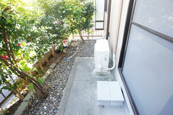 バルコニー　テラス