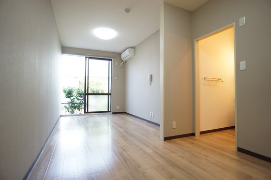 居室・リビング　リビング