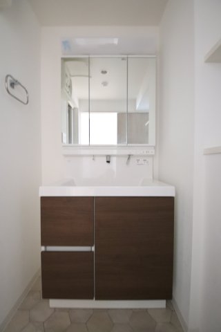 洗面設備　類似別物件の写真です