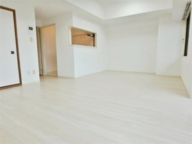 居室・リビング　別号室参考写真