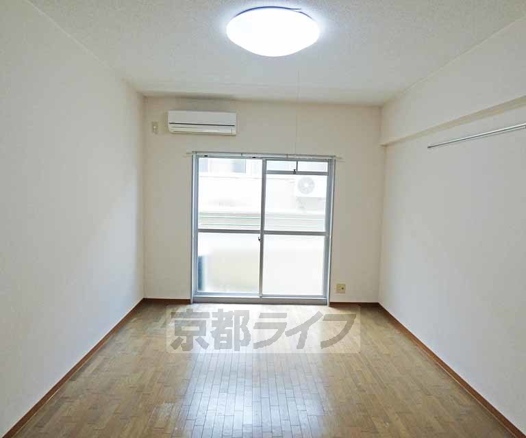 居室・リビング　綺麗なお部屋です。