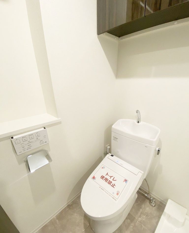 トイレ　別部屋参考画像