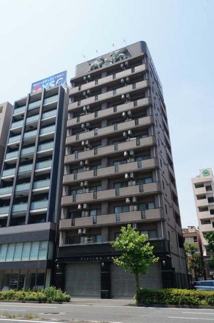 建物外観　外壁タイル貼のマンションです