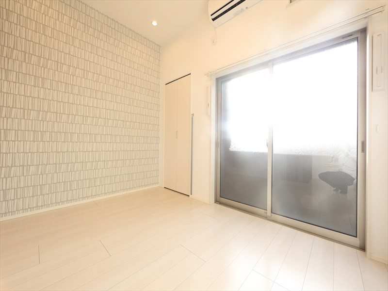 バルコニー　洋室6帖　ロフト6.3帖（収納にも寝室にも使えます）同型画像