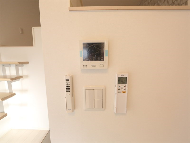 セキュリティ　ＴＶモニター付インターホン　同型画像
