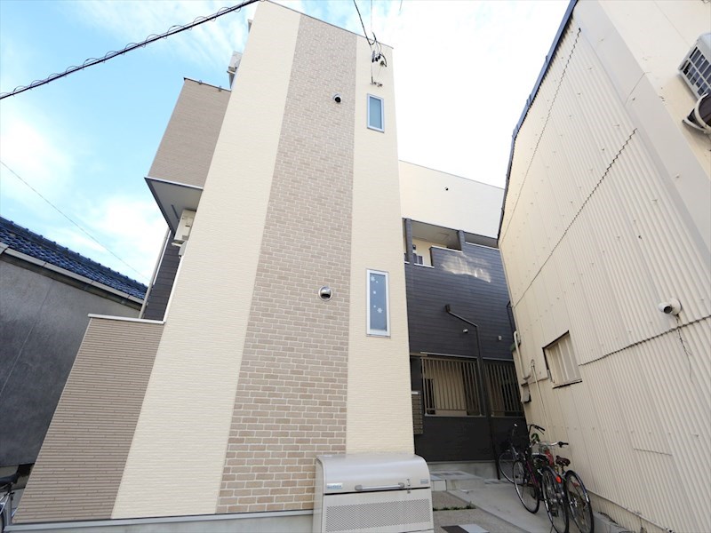 建物外観　外観　デザイナーズ　光インターネット無料