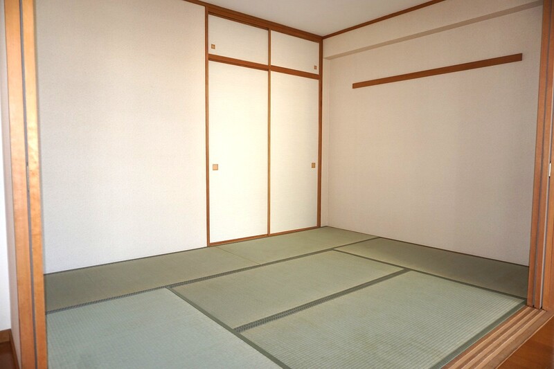 居室・リビング　フローリングだけでなく、和室もあります