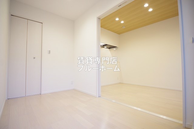 その他部屋・スペース　3.5帖の明るい洋室！