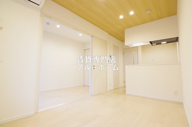 居室・リビング　8帖の開放感あるリビング！