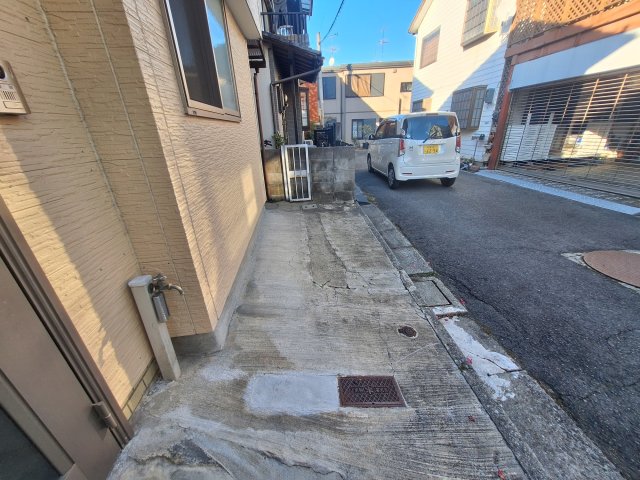 駐車場　車寄せスペースです。