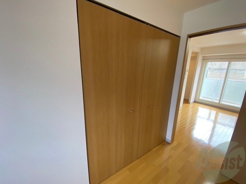 収納　寝室の収納です。部屋がすっきり片付きます。