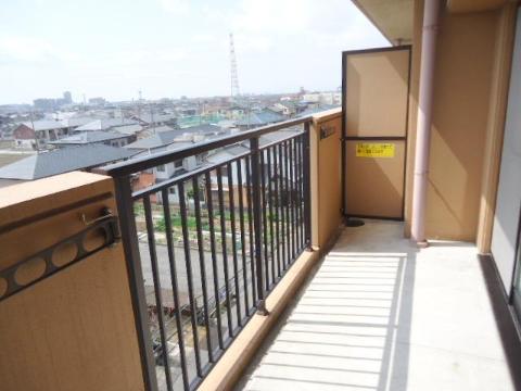 バルコニー　バルコニー（イメージ）