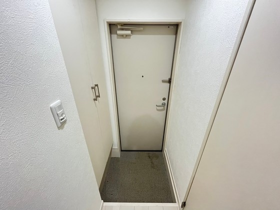 玄関　※別部屋の写真です