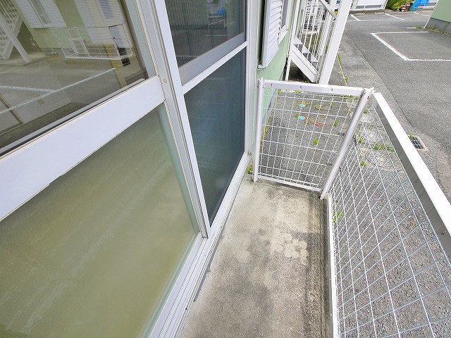 バルコニー　開放的で明るい空間を演出してくれるバルコニーです