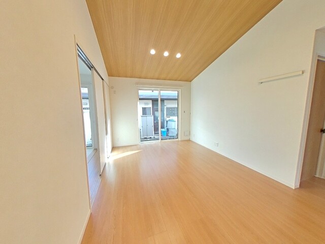 居室・リビング　★【ＬＤＫ１３．５帖】　開放感あるリビング★