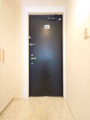 玄関　オーキッドレジデンス神楽坂