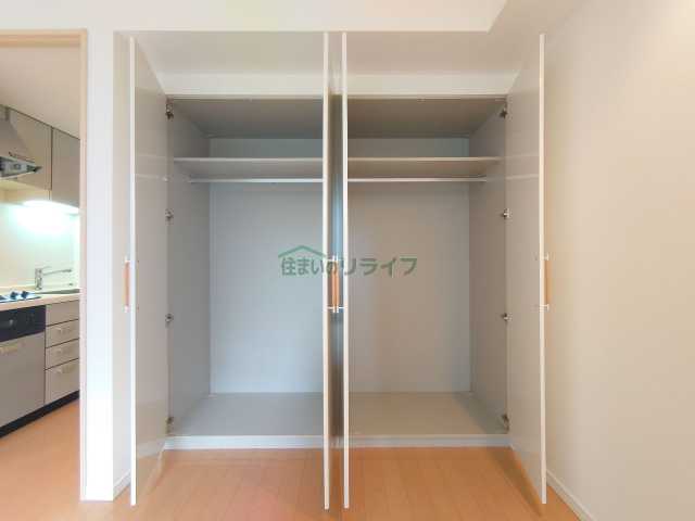 収納　オーキッドレジデンス神楽坂