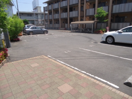 駐車場　駐車場です