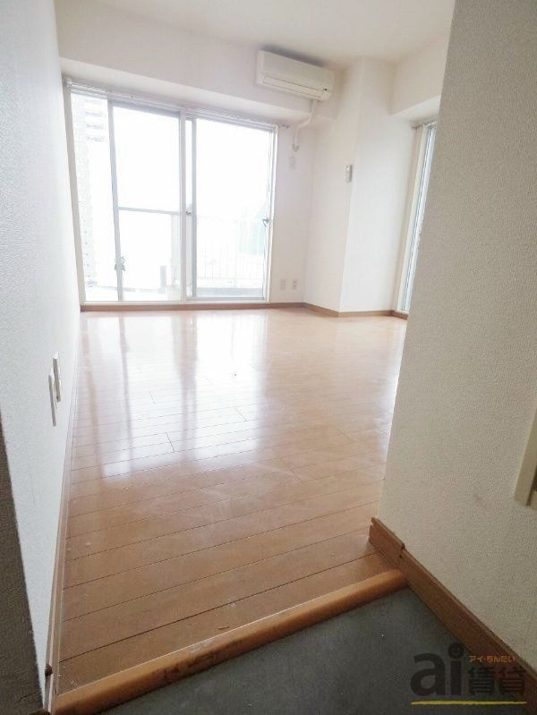 玄関　※別号室写真です。