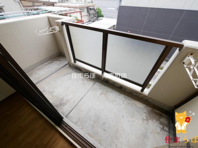 バルコニー　「毎日をちょっと丁寧にする一歩を、一緒に。」