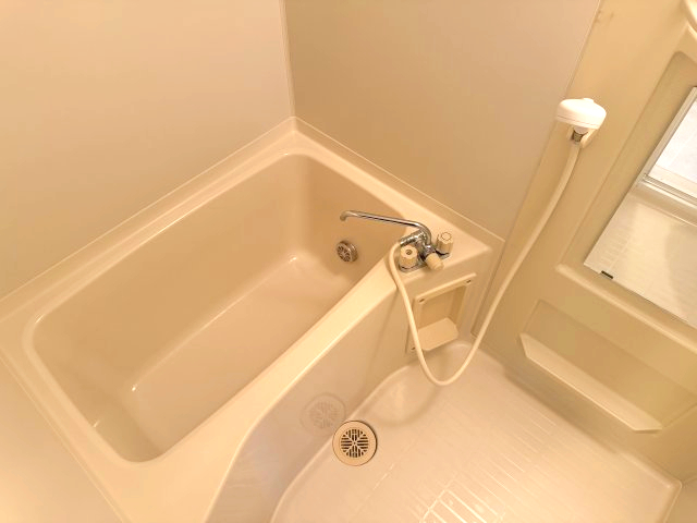 バス・シャワールーム　追い焚き給湯機能付