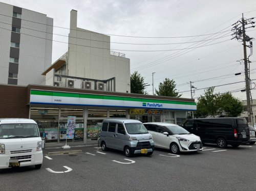コンビニ　ファミリーマート 妙音通店（コンビニ）まで262m