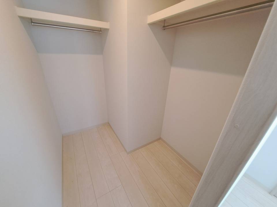 収納　ウォークインクローゼット