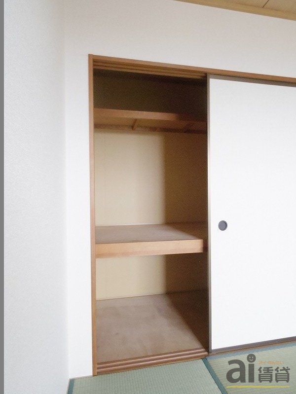 収納　※別号室写真です。