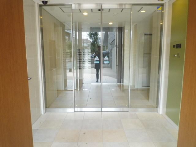 エントランス　★オートロック付き★