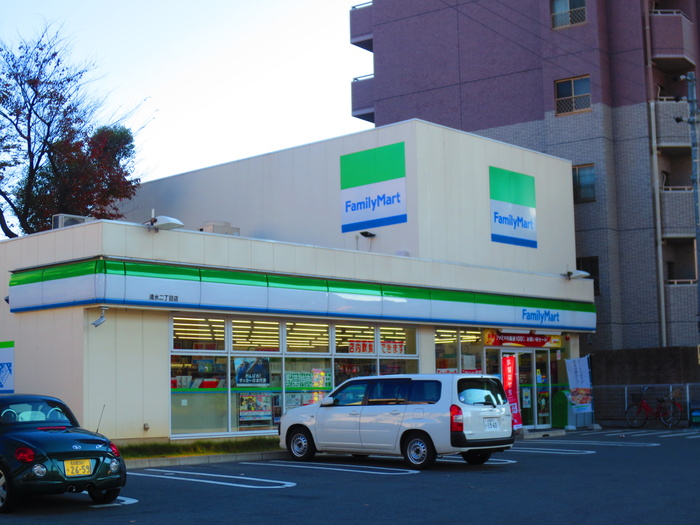コンビニ　FamilyMart　清水二丁目店（コンビニ）まで18m