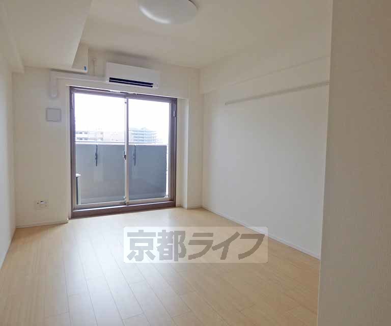 居室・リビング　清潔感のあるお部屋です