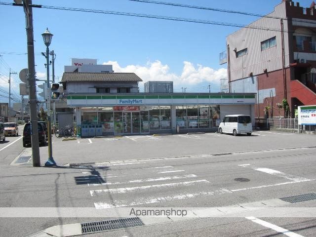 コンビニ　ファミリーマート新居浜徳常町店（コンビニ）まで280m