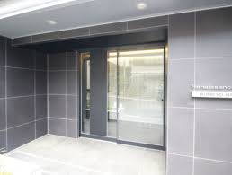 エントランス　建物の内部です