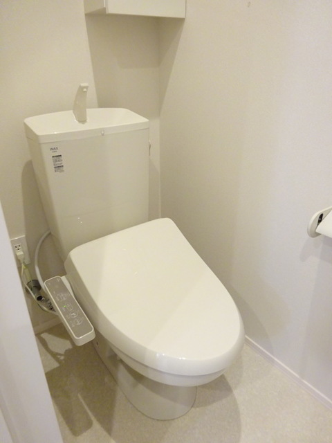 トイレ　★温水洗浄便座付き★