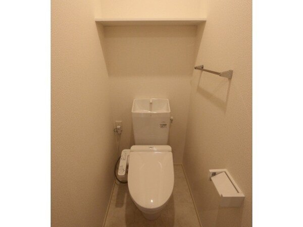 トイレ　落ち着いたトイレです