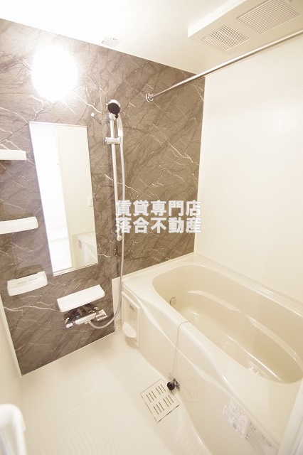 バス・シャワールーム　浴室乾燥機付き