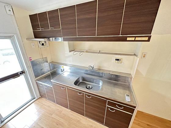 キッチン　※別部屋の写真です