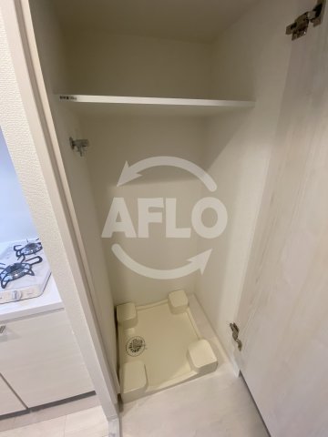 収納　エスリードレジデンス大阪天王寺　室内洗濯機置き場