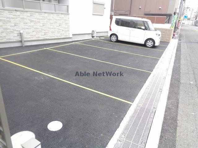 駐車場　駐車場