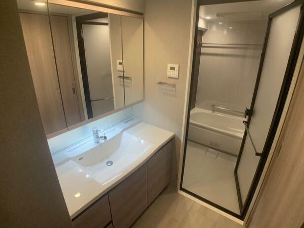 バス・シャワールーム