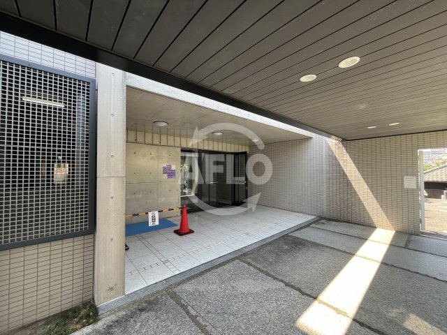 エントランス　ドミトリオ仁王田　エントランス