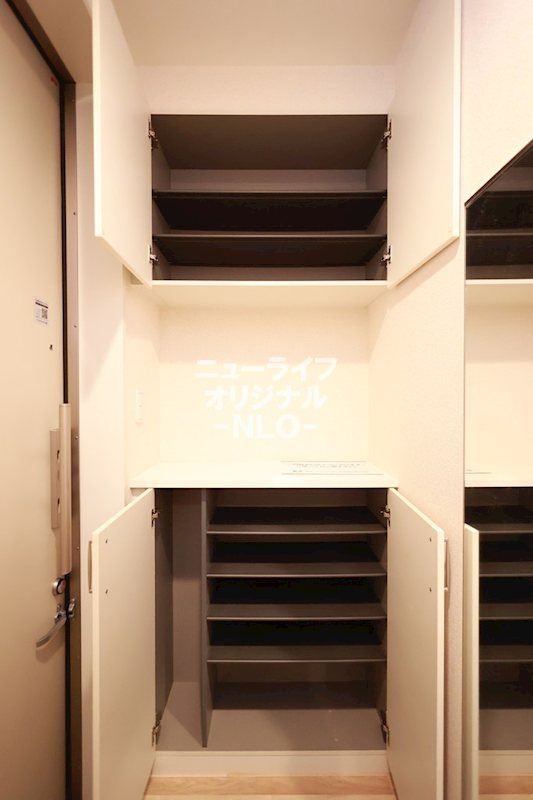 その他設備　使い勝手と週の力に優れたセパレートタイプのシューズボックス☆