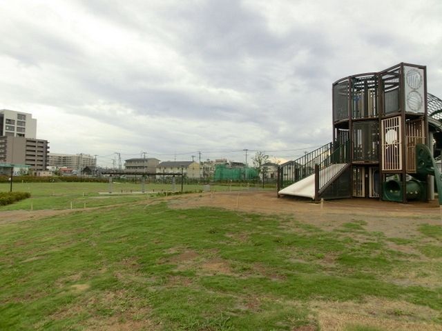 公園　新鎌ふれあい公園（公園）まで630m