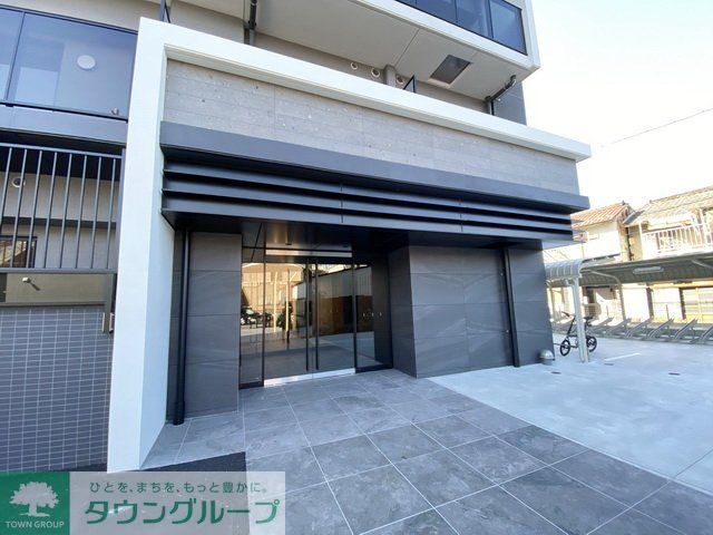 エントランス　エントランス