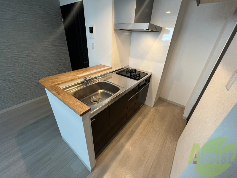 キッチン　システムキッチン完備で２口ついているので料理もできます！