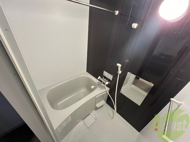 バス・シャワールーム　お風呂です。ゆっくりお風呂につかるのも体に良いですね！