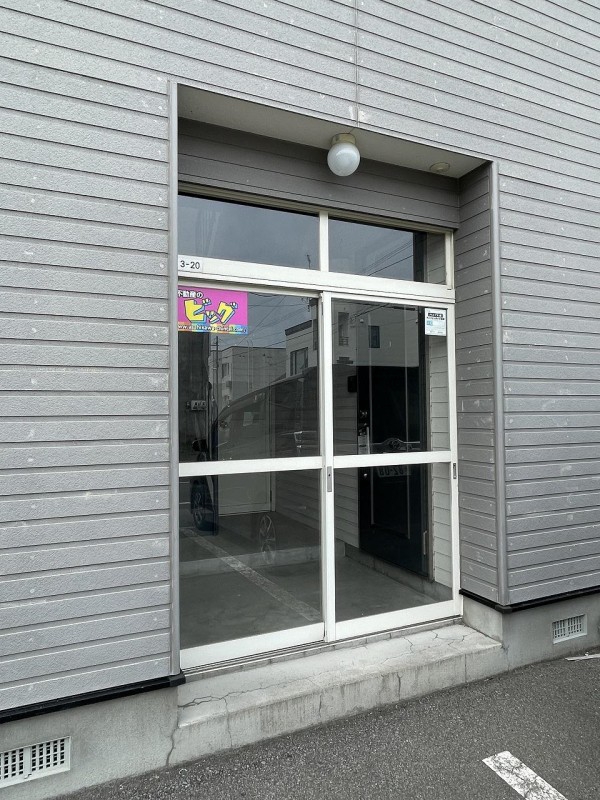 エントランス　エントランス