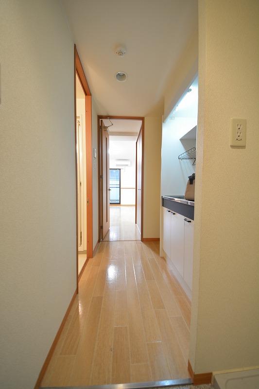 その他設備　アーバンステージ安堂寺II 　廊下